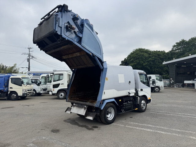 日野デュトロパッカー車（塵芥車）小型（2t・3t）[写真04]