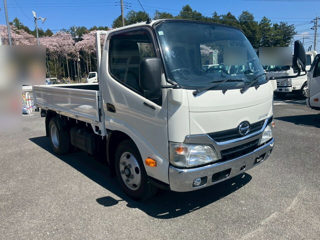 日野デュトロ平ボディ小型（2t・3t）[写真01]
