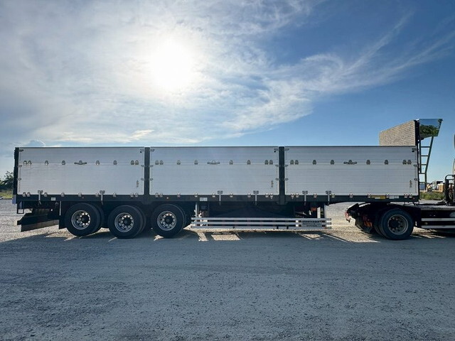 その他のメーカーその他の車種煽付平床式トレーラー大型（10t）[写真07]