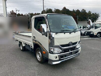 トヨタトヨエース平ボディ小型（2t・3t）[写真01]