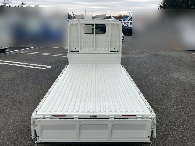 トヨタトヨエース平ボディ小型（2t・3t）[写真09]