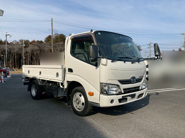 日野デュトロ平ボディ小型（2t・3t）[写真01]