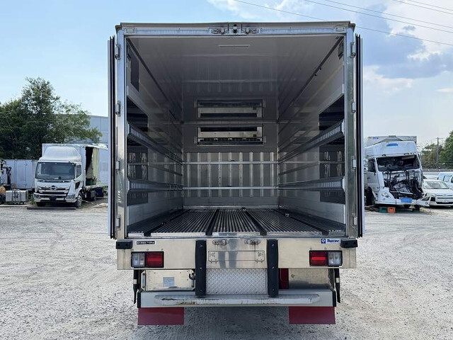 日野レンジャー冷凍車（冷蔵車）増トン（6t・8t）[写真09]