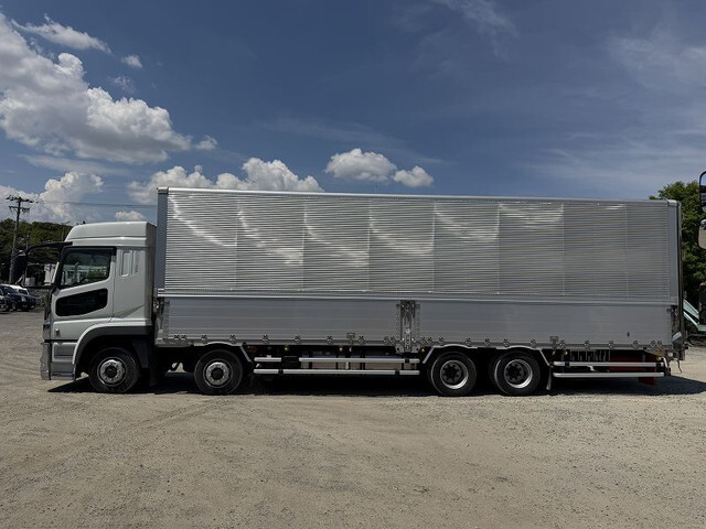 三菱ふそうスーパーグレートアルミウイング大型（10t）[写真04]