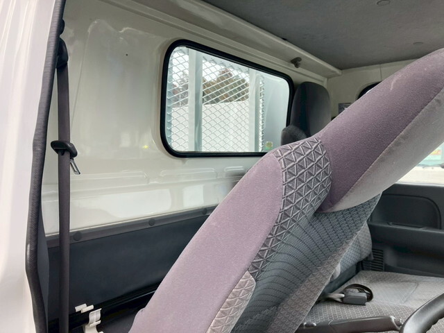 いすゞエルフ平ボディ小型（2t・3t）[写真33]