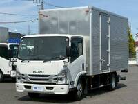 いすゞエルフアルミバン小型（2t・3t）[写真01]