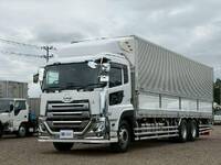 UDトラックスクオン冷蔵冷凍ウイング大型（10t）[写真01]