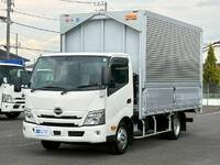 日野デュトロアルミウイング小型（2t・3t）[写真01]