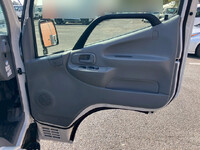 トヨタトヨエース平ボディ小型（2t・3t）[写真29]