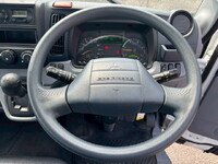 三菱ふそうキャンター平ボディ小型（2t・3t）[写真22]