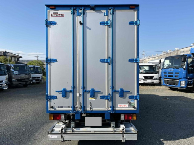 いすゞエルフアルミバン小型（2t・3t）[写真07]