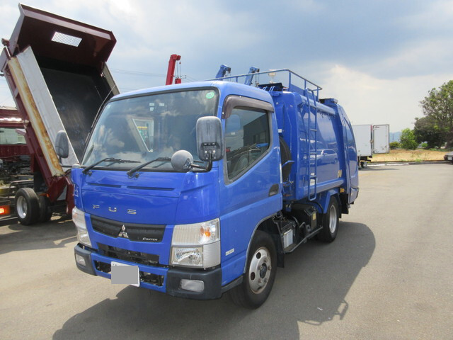 三菱ふそうキャンターパッカー車（塵芥車）小型（2t・3t）[写真03]