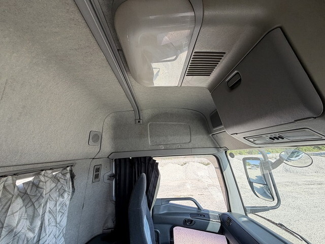三菱ふそうスーパーグレートトレーラーヘッド（トラクターヘッド）大型（10t）[写真30]
