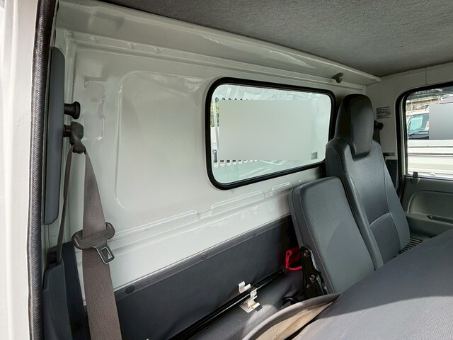 いすゞエルフダンプ小型（2t・3t）[写真30]