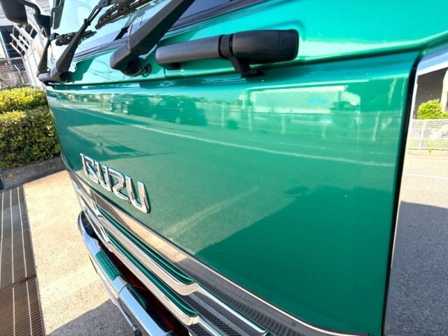 いすゞフォワード冷凍車（冷蔵車）中型（4t）[写真20]