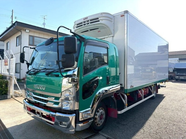 いすゞフォワード冷凍車（冷蔵車）中型（4t）[写真03]