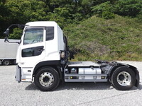 UDトラックスクオントレーラーヘッド（トラクターヘッド）大型（10t）[写真11]