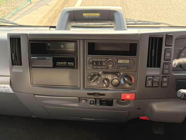 マツダタイタン平ボディ中型（4t）[写真18]