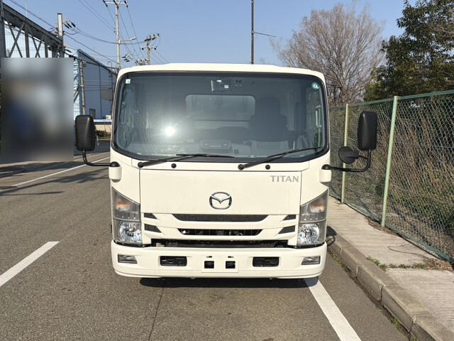 マツダタイタン平ボディ中型（4t）[写真07]