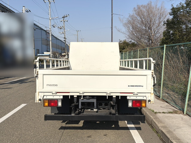 マツダタイタン平ボディ中型（4t）[写真08]