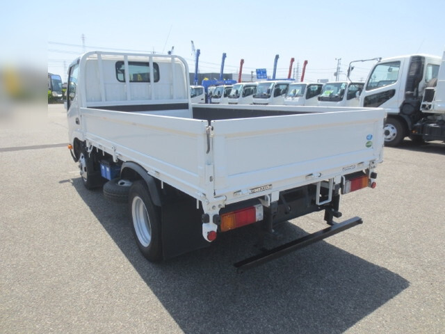 トヨタトヨエース平ボディ小型（2t・3t）[写真04]