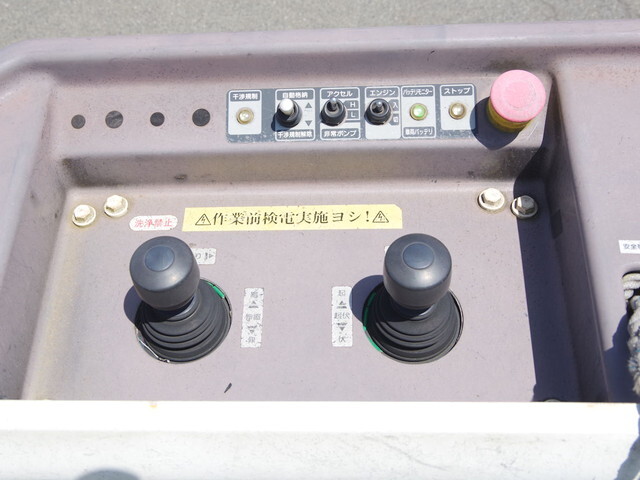 日野デュトロ高所作業車小型（2t・3t）[写真16]