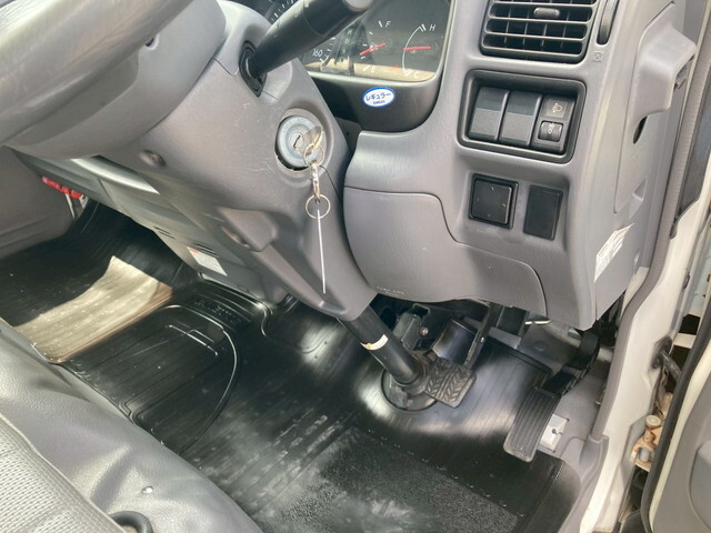 日産バネット幌車小型（2t・3t）[写真26]