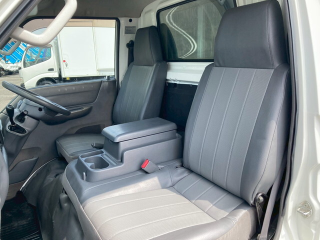 日産バネット幌車小型（2t・3t）[写真36]