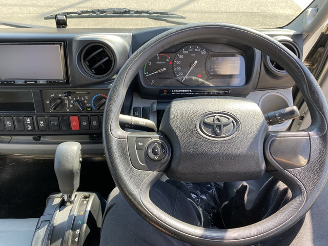 トヨタトヨエースアルミバン小型（2t・3t）[写真12]