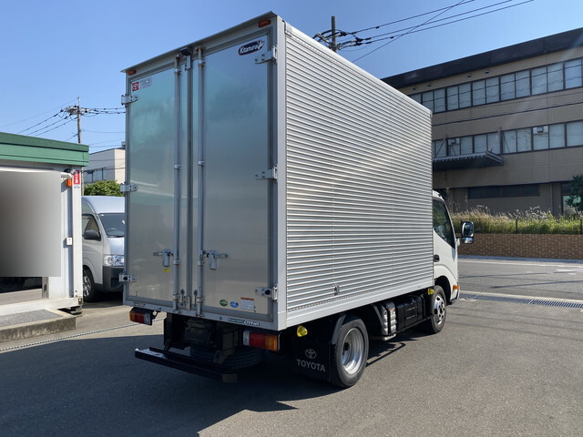 トヨタトヨエースアルミバン小型（2t・3t）[写真03]