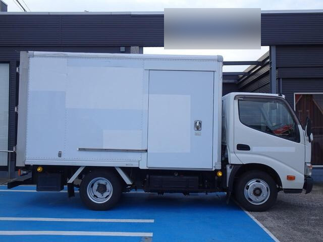 トヨタダイナパネルバン小型（2t・3t）[写真05]