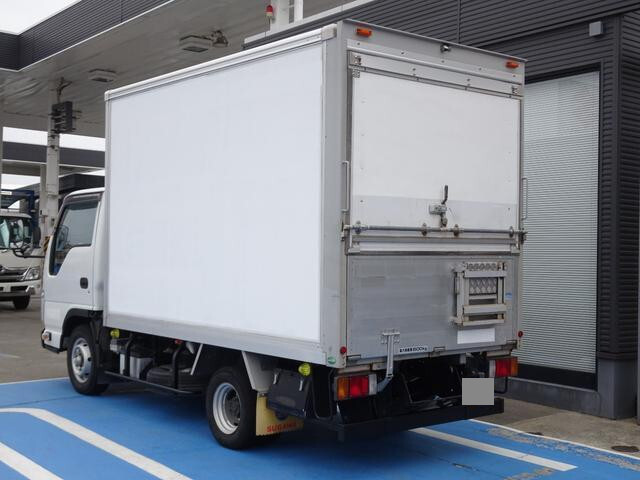 いすゞエルフパネルバン小型（2t・3t）[写真02]