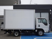 いすゞエルフパネルバン小型（2t・3t）[写真06]
