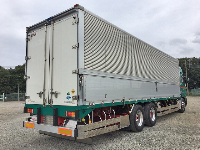 UDトラックスクオンアルミウイング大型（10t）[写真02]