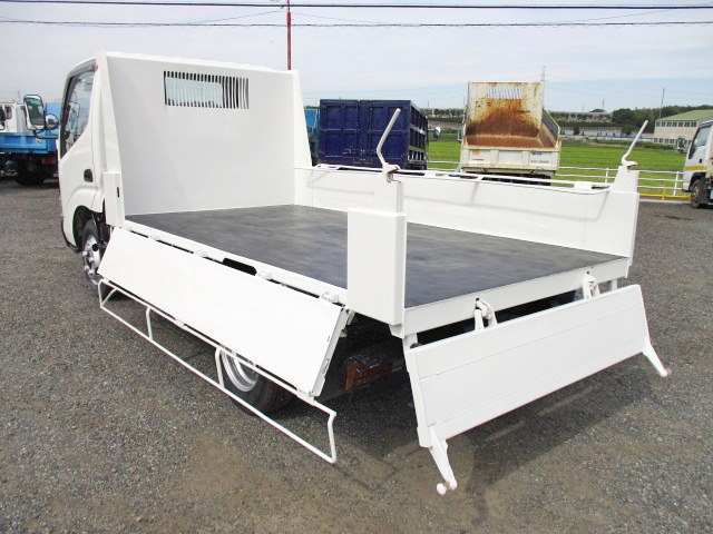 日野デュトロ深ダンプ（土砂禁ダンプ）小型（2t・3t）[写真02]