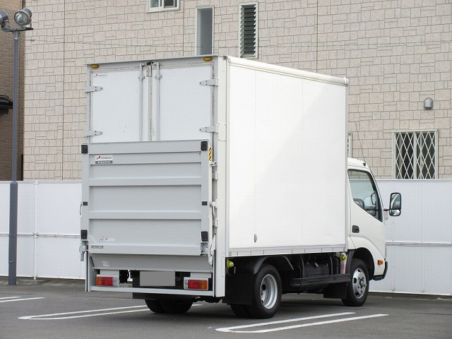トヨタダイナパネルバン小型（2t・3t）[写真02]