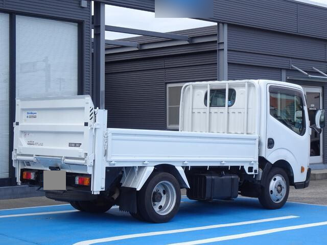 日産アトラス平ボディ小型（2t・3t）[写真04]