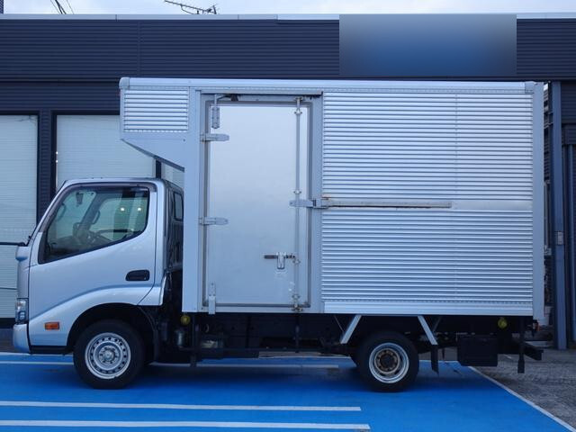 トヨタダイナアルミバン小型（2t・3t）[写真03]