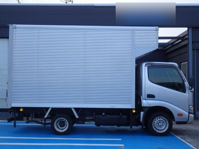 トヨタダイナアルミバン小型（2t・3t）[写真05]