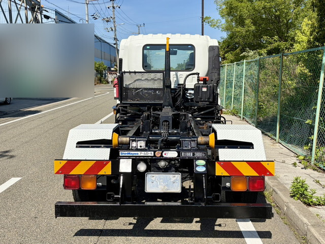 いすゞフォワードコンテナ専用車中型（4t）[写真10]
