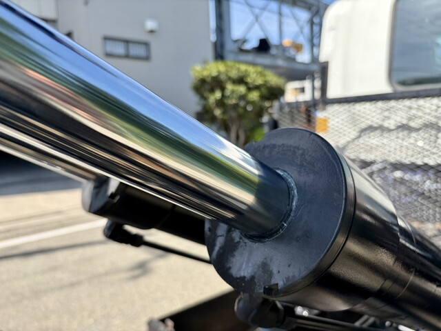 いすゞフォワードコンテナ専用車中型（4t）[写真13]
