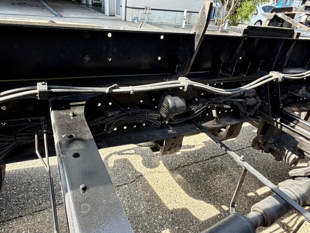 いすゞフォワードコンテナ専用車中型（4t）[写真22]