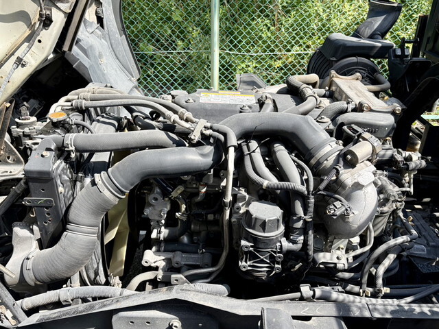 いすゞフォワードコンテナ専用車中型（4t）[写真28]