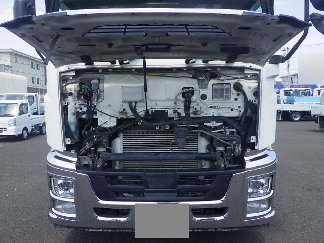 いすゞギガダンプ大型（10t）[写真16]