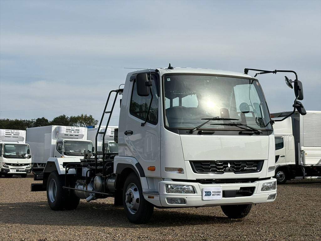 三菱ふそうファイターコンテナ専用車中型（4t）[写真02]
