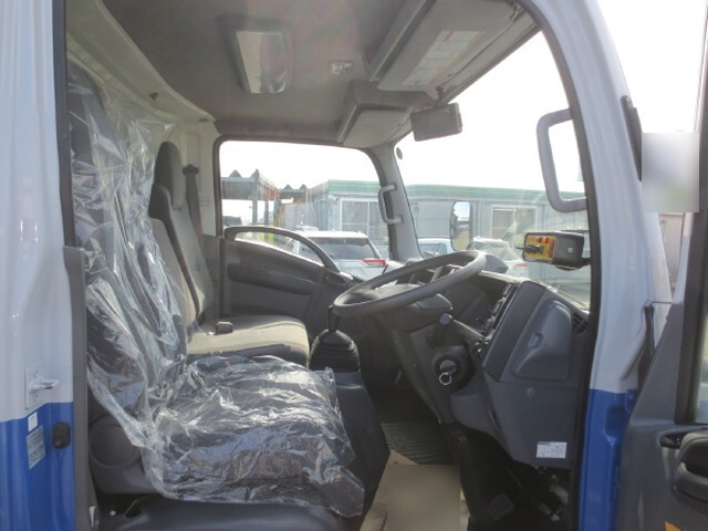 いすゞエルフパッカー車（塵芥車）小型（2t・3t）[写真18]