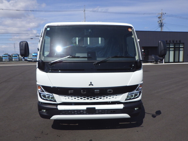 三菱ふそうキャンター平ボディ小型（2t・3t）[写真05]