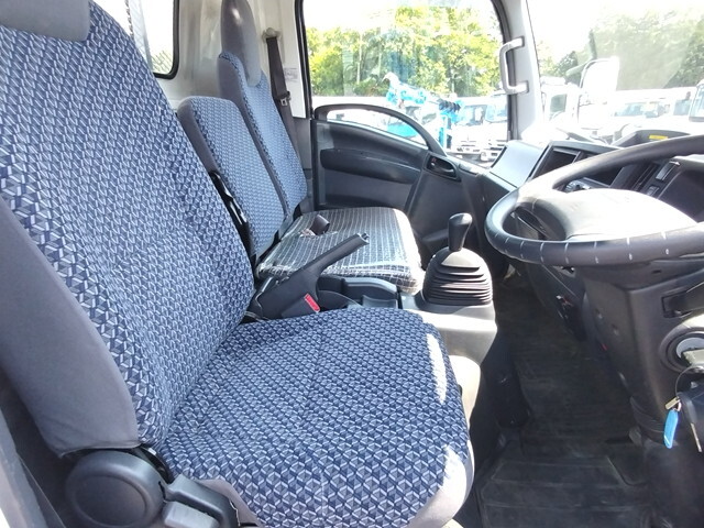 いすゞエルフアルミブロック小型（2t・3t）[写真19]
