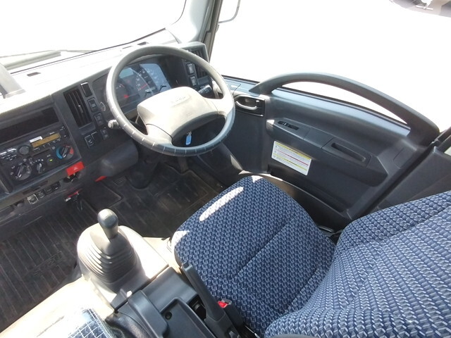 いすゞエルフアルミブロック小型（2t・3t）[写真21]