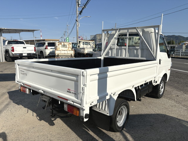 日産バネット平ボディ小型（2t・3t）[写真04]